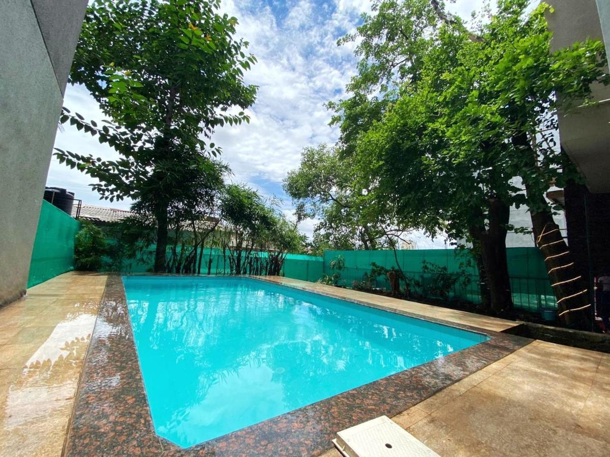 Cozy Stays - Tranquil Times Lonavala Buitenkant foto